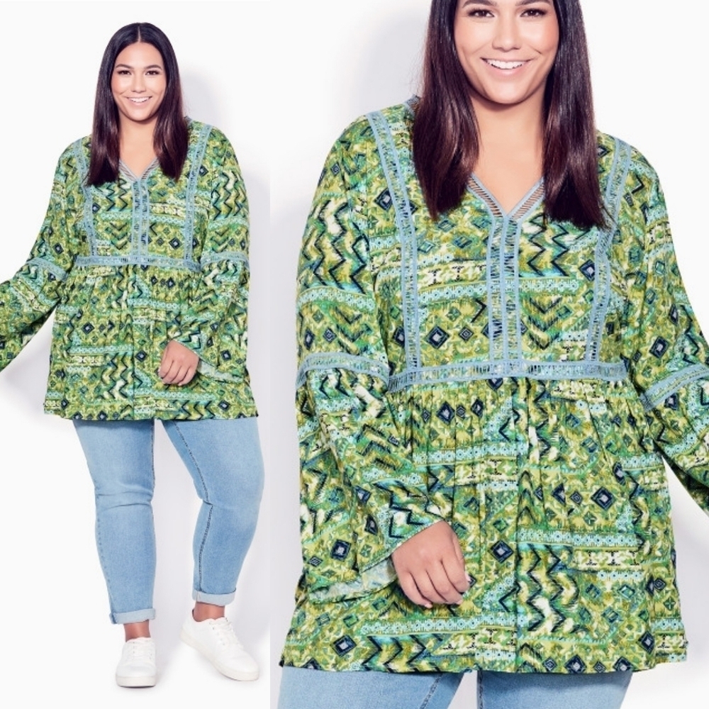 NWT Boho Bell Sleeve Top in Sunshine Geo by Avenue